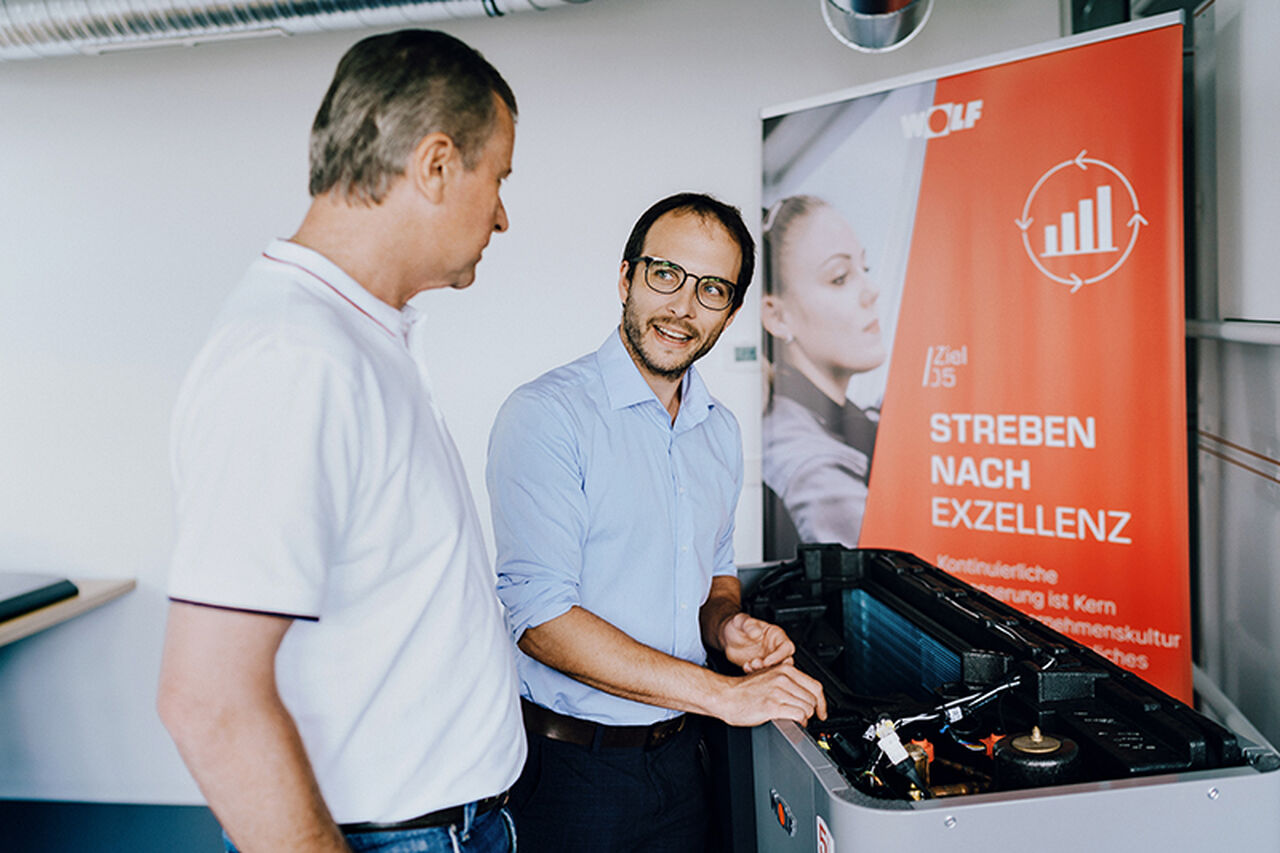 Men training in the Wolf campus